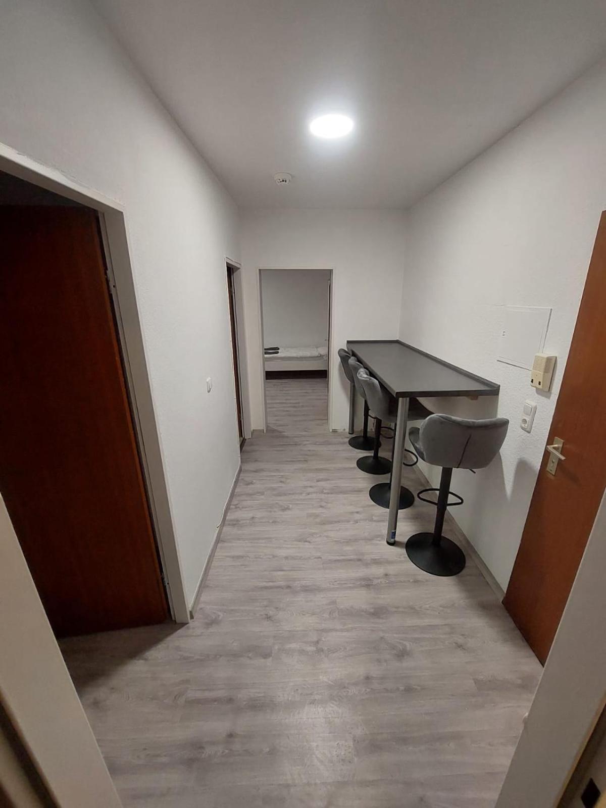 Zentral Naehe Autobahn Apartment *